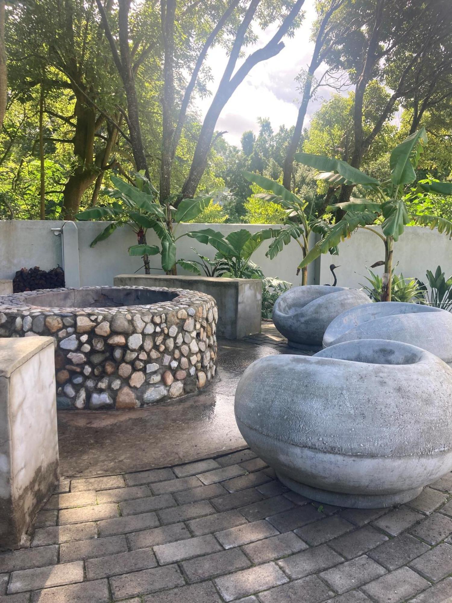 A Riverbed Guesthouse سويلندام المظهر الخارجي الصورة